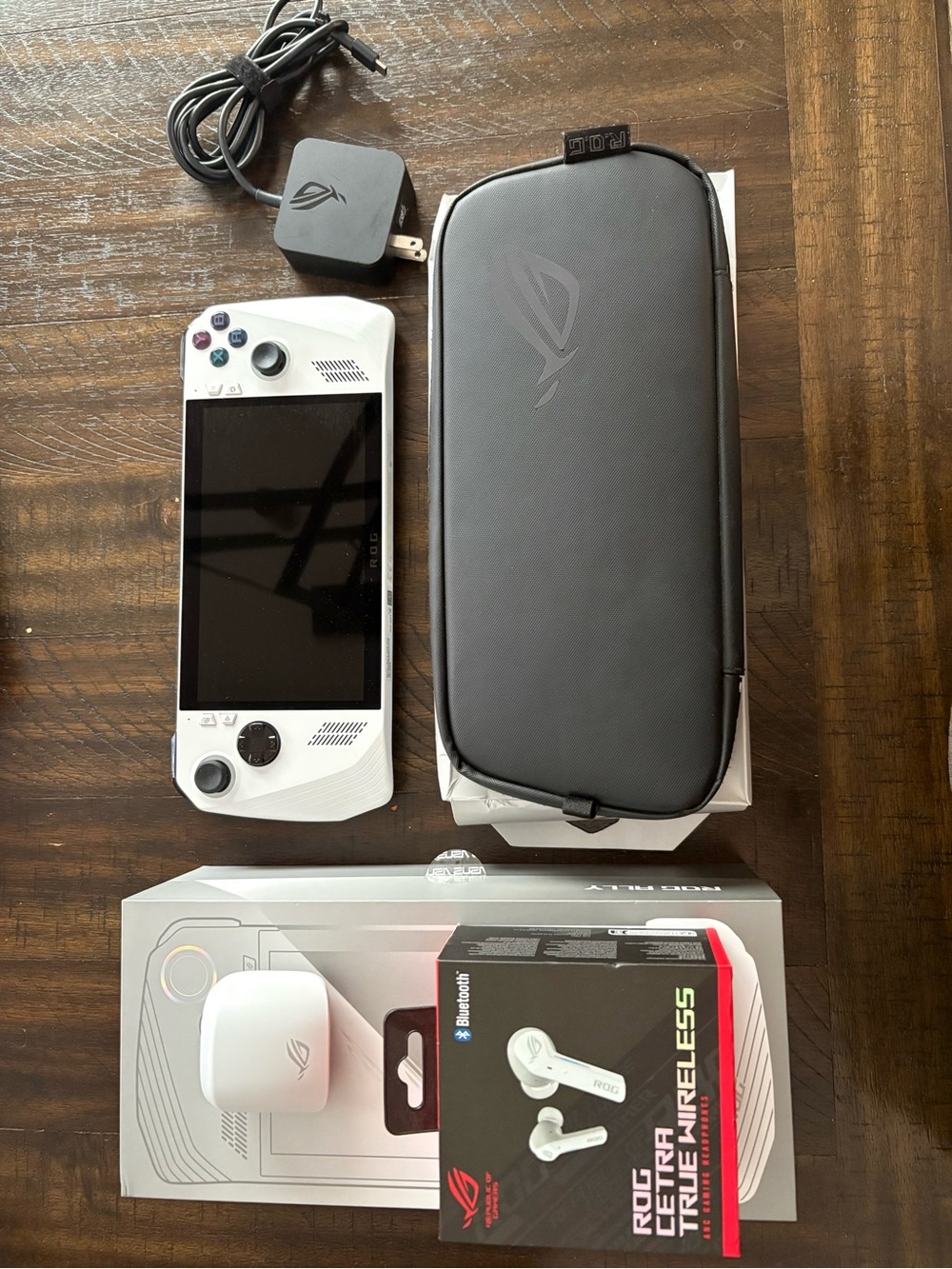 ASUS ROG White Portable Handheld Gaming Console with Black Carry Case